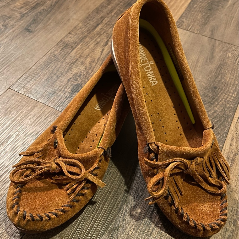 Minnetonka Moccasins Kilty Plus Suede 4302 Size 7.5 Womens